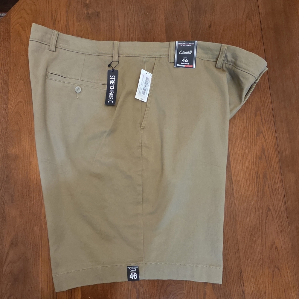 Roundtree & Yorke Men Khaki Shorts 46